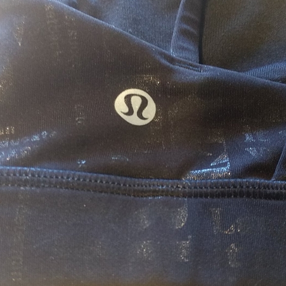 NWOT Lululemon Energy Bra *Manifiesto - Picture 5 of 7